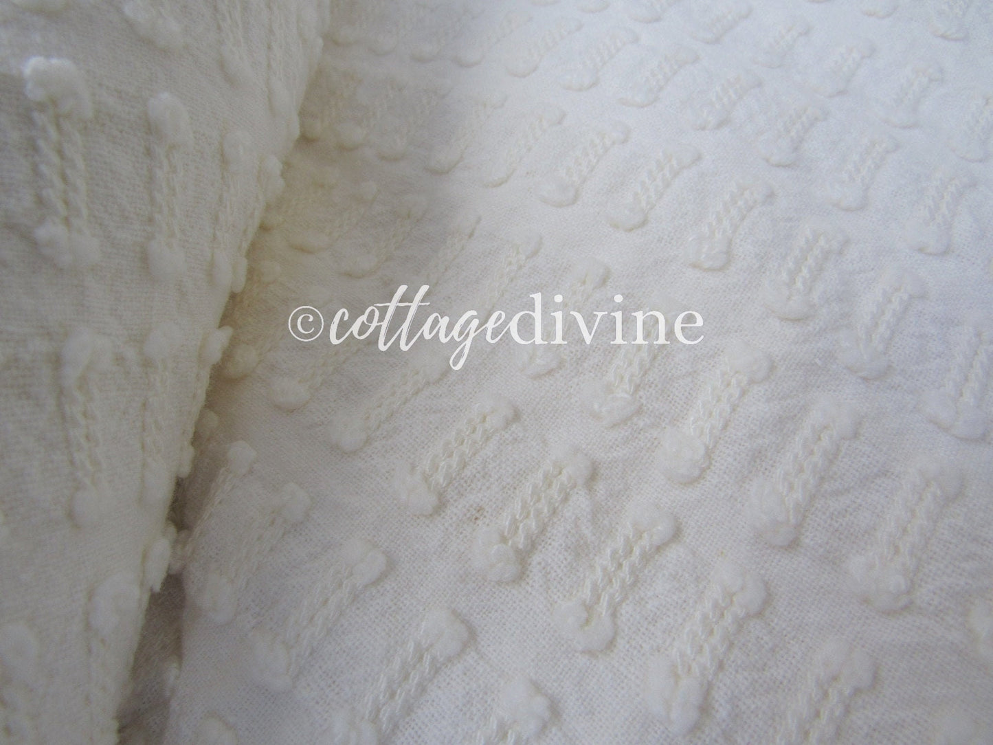 Fresh White Buttons 'n Bows Vintage Morgan Jones Chenille Bedspread, Twin, NOS
