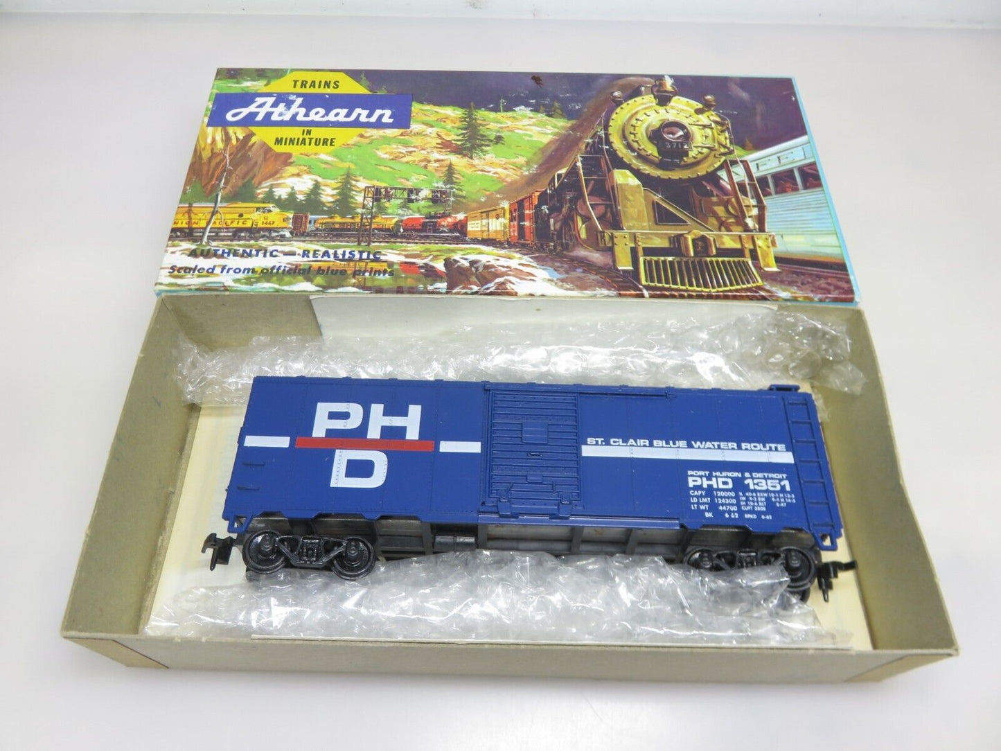 Bev-Bel Athearn HO Scale PH&D Port Huron & Detroit 40' Boxcar #1351
