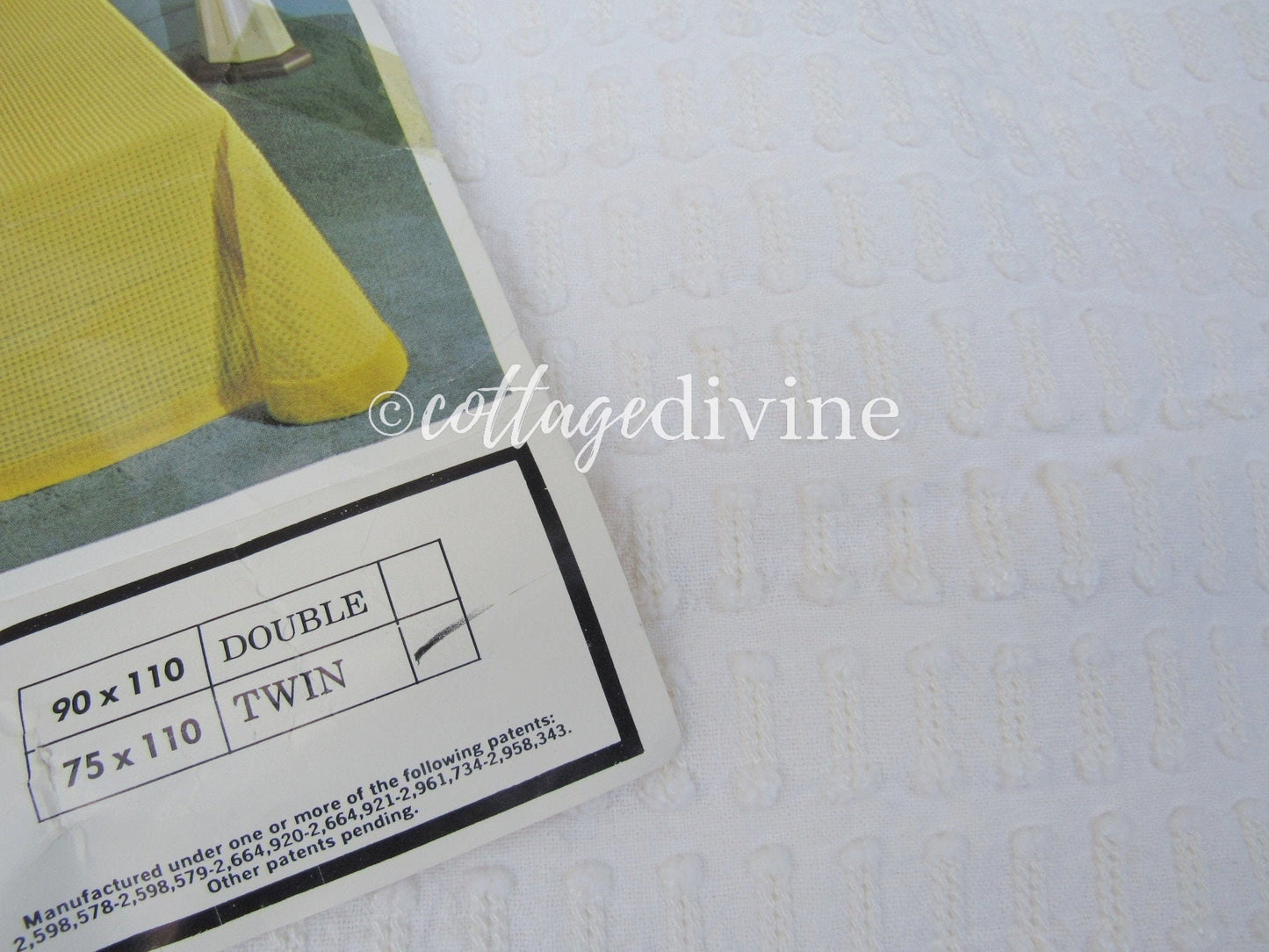 Fresh White Buttons 'n Bows Vintage Morgan Jones Chenille Bedspread, Twin, NOS
