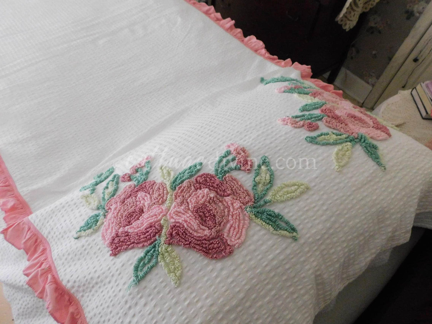 Divine Cottage Vintage Seersucker Ruffled Bedspread, Tufted with Chenille Rose Blooms, Twin/Full Size