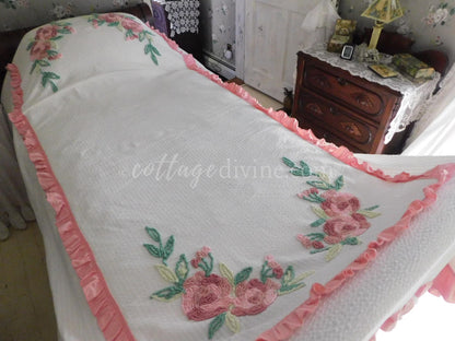 Divine Cottage Vintage Seersucker Ruffled Bedspread, Tufted with Chenille Rose Blooms, Twin/Full Size